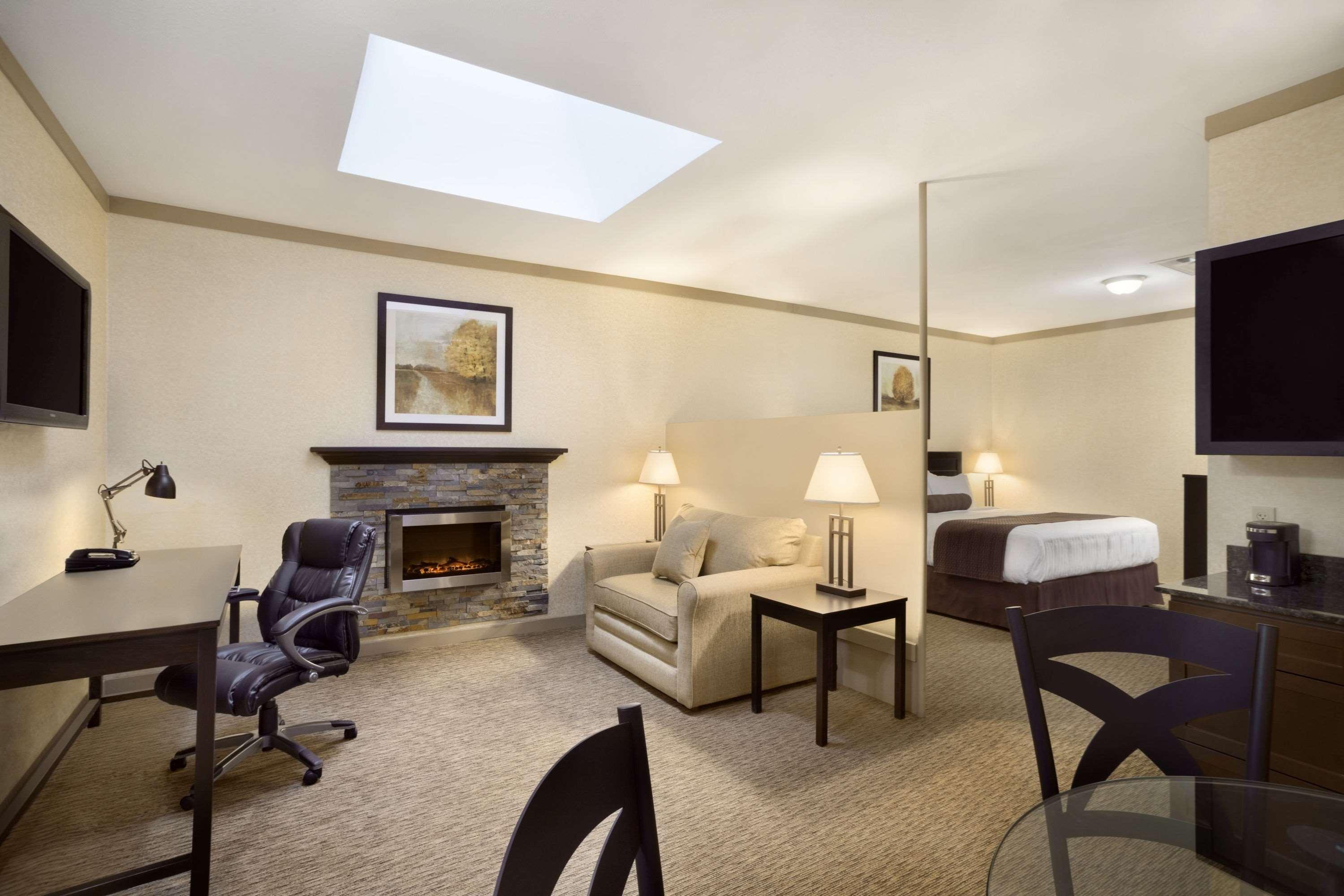Days Inn & Suites By Wyndham Sault Ste. Marie On Dış mekan fotoğraf