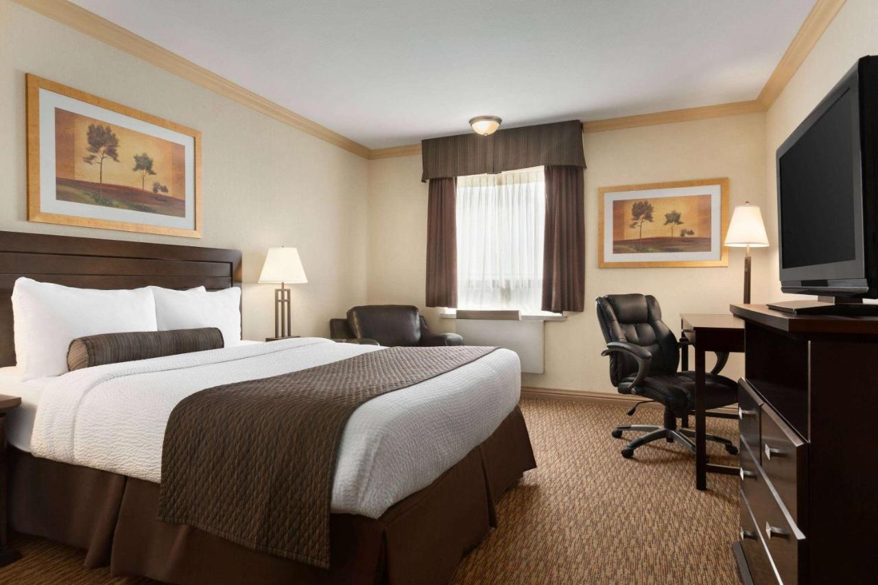 Days Inn & Suites By Wyndham Sault Ste. Marie On Dış mekan fotoğraf