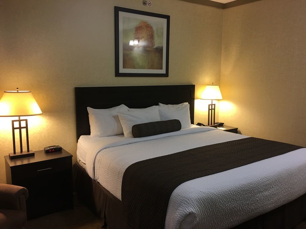 Days Inn & Suites By Wyndham Sault Ste. Marie On Dış mekan fotoğraf