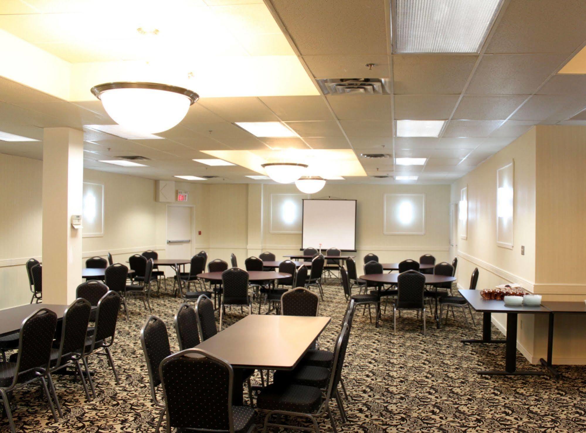 Days Inn & Suites By Wyndham Sault Ste. Marie On İş olanakları fotoğraf