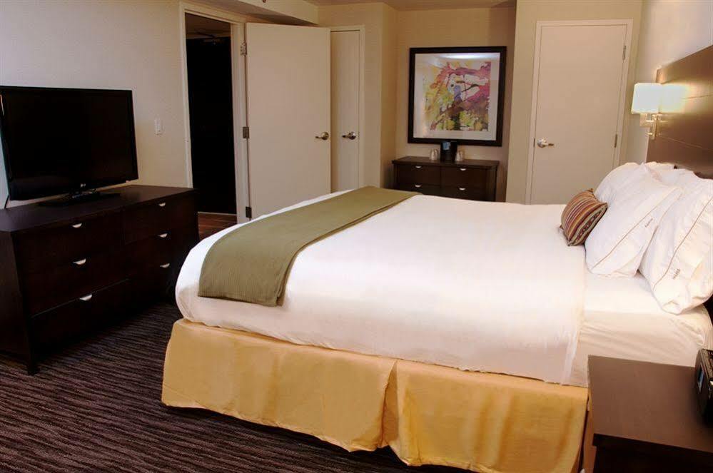 Days Inn & Suites By Wyndham Sault Ste. Marie On Dış mekan fotoğraf